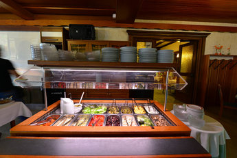 Salatbuffet im Hotel Angerer-Hof